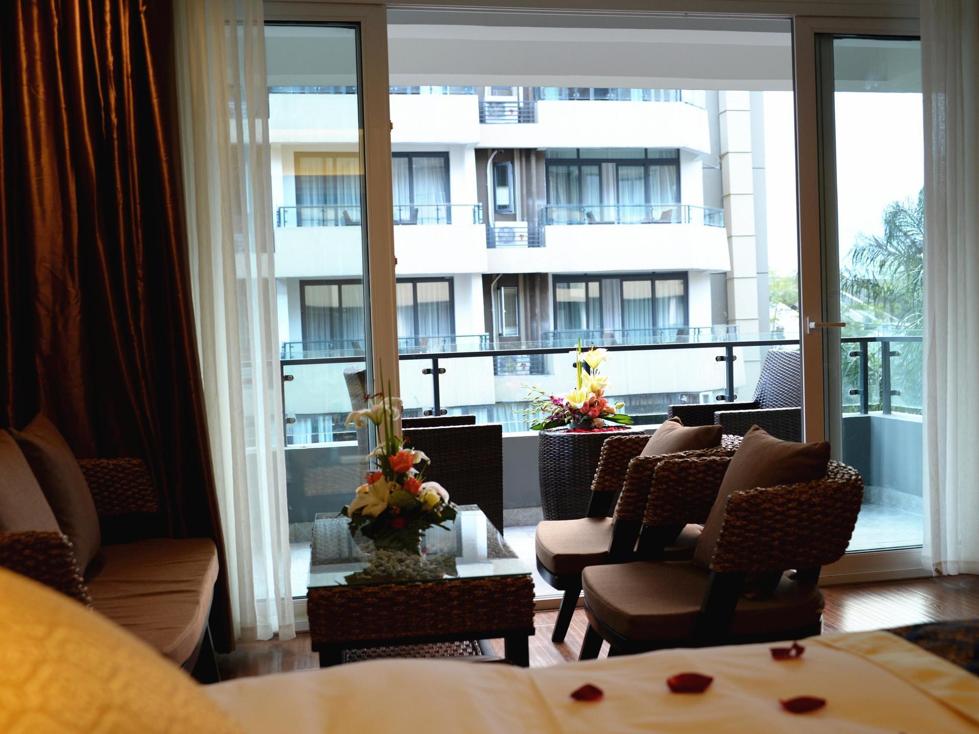 Emei Garden City Resort Emeishan City Exterior photo